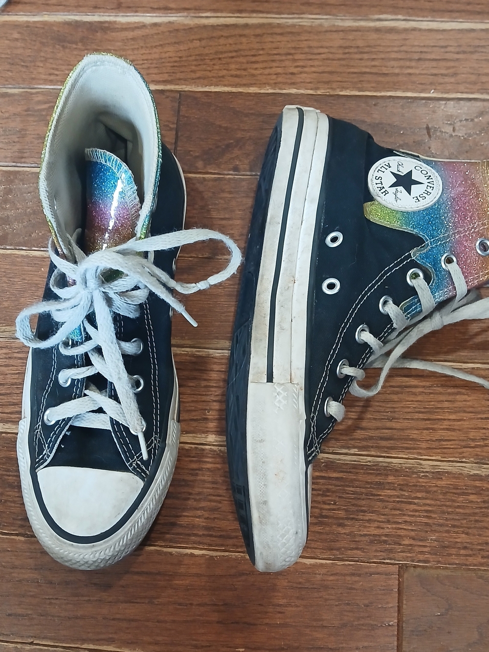 Converse Kids Black High-Top Sneakers with Rainbow Glitter Accent Sz 4Y School